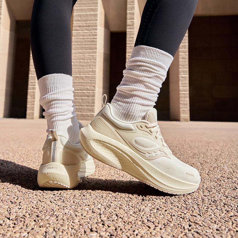 Saucony Surge 3 Versatile Comfortable Fabric Shock Absorbing Breathable Lightweight Low Top Casual Running Shoes Women sneaker Beige S18215-2