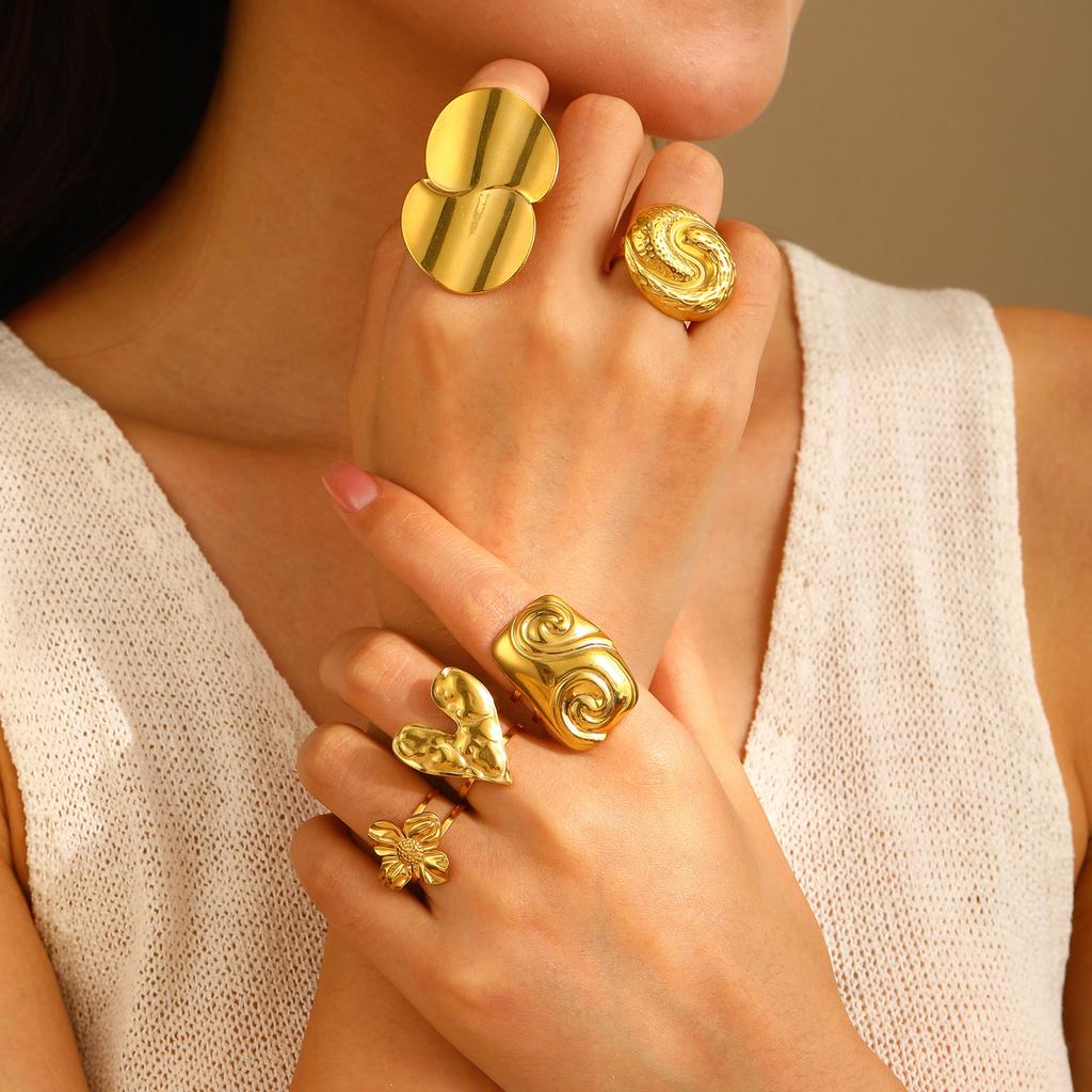 High Quality Fashion Niche Personality Retro Temperament Jewelry, Stainless Steel Plated 18K Gold Casting Round Geometric Ring