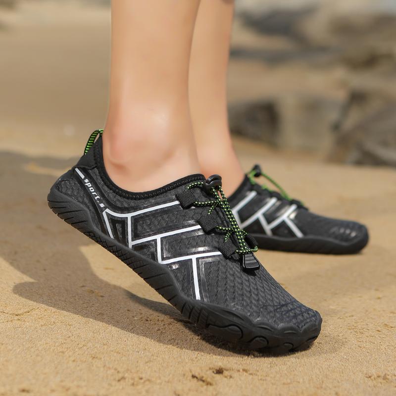 Fashion 35-46 Water Shoes Couple Style Barefoot Beach Shoes Breathable Sport Shoe Quick Dry River Sea Aqua Sneakers Soft Beach Sneakers