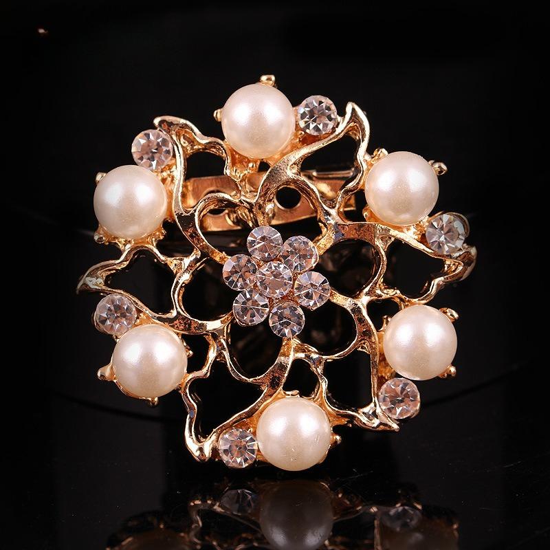 Crystal Pearl 3D Flower Brooch Dual-purpose Ring Design Corsage Pin Long-lasting Color Exquisite Hypoallergenic BFF Gift