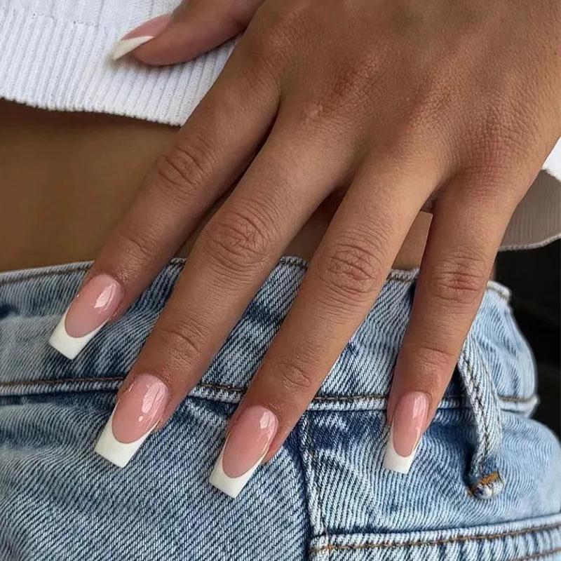 24 Stück Mittellange Acryl-Press-On-Nägel French Tip Falschnägel Set Abnehmbare Künstliche Nagelspitzen für Damen