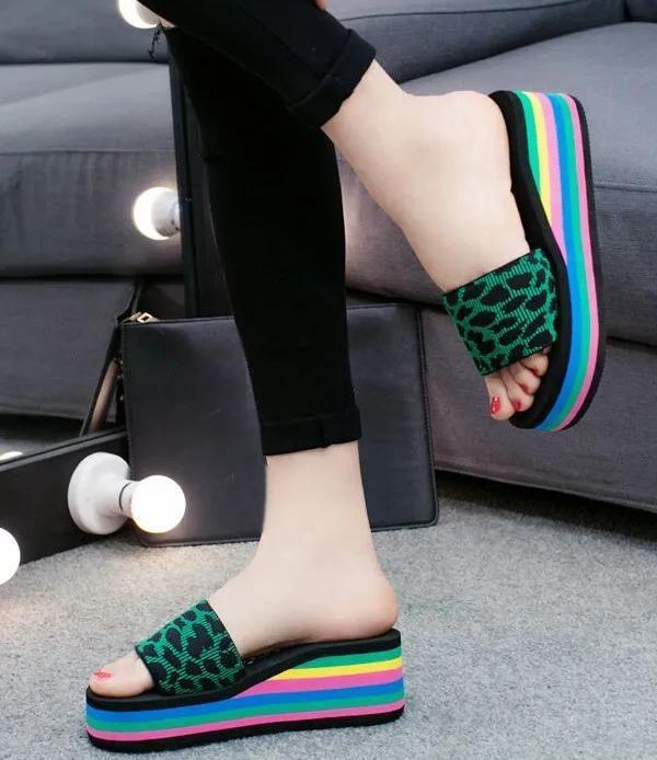 Women's Wedge-heeled Thick-soled Non-slip Beach Shoes