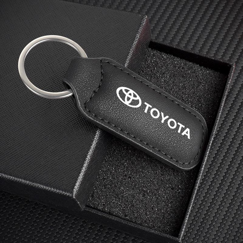 

Leather Car Key Chains Keyring Holder Pendant for Toyota Rav4 Fortuner Calya Auris Reiz Camry Corolla Avanza Yaris Keychain