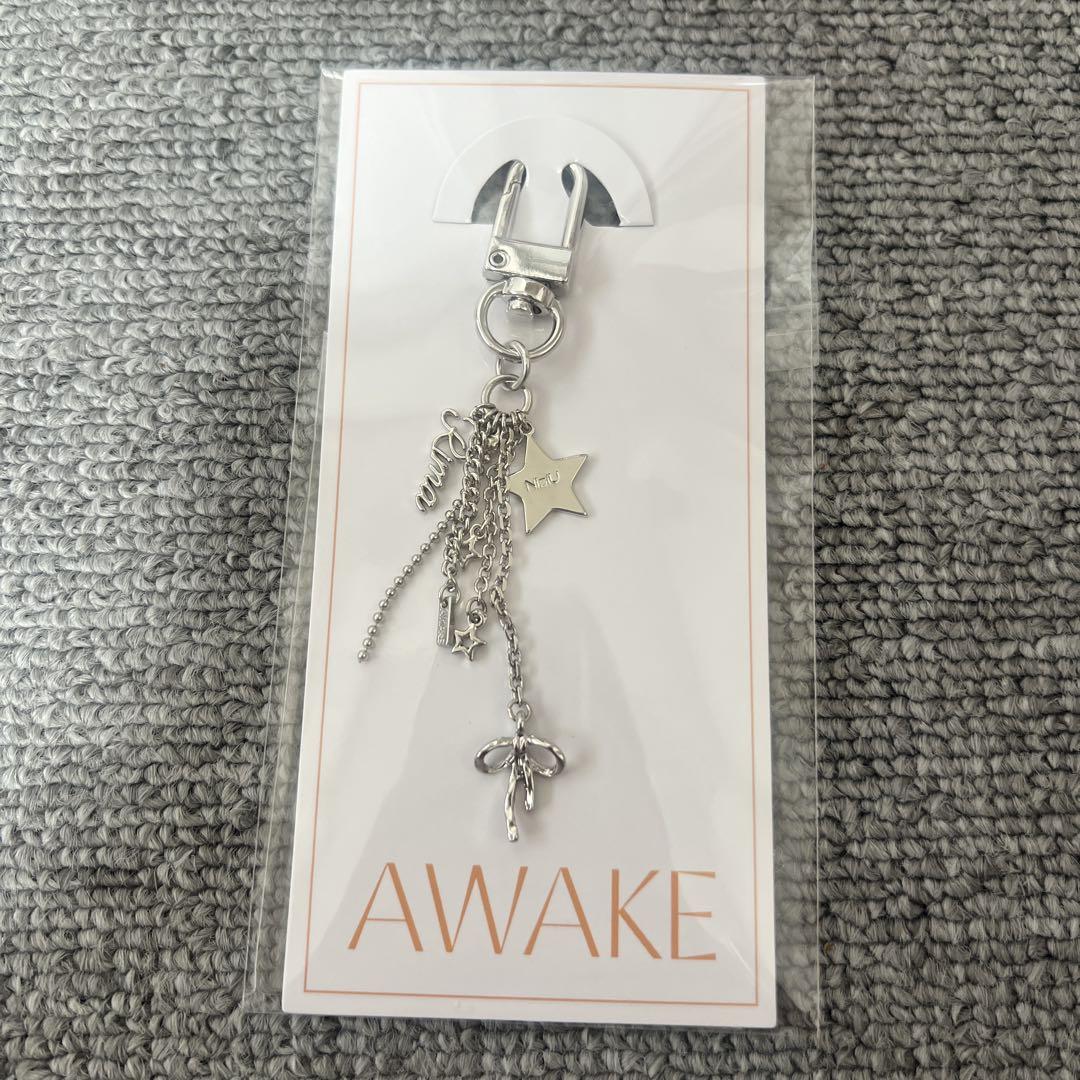 

[USED] NiziU AWAKE Keychain Lima