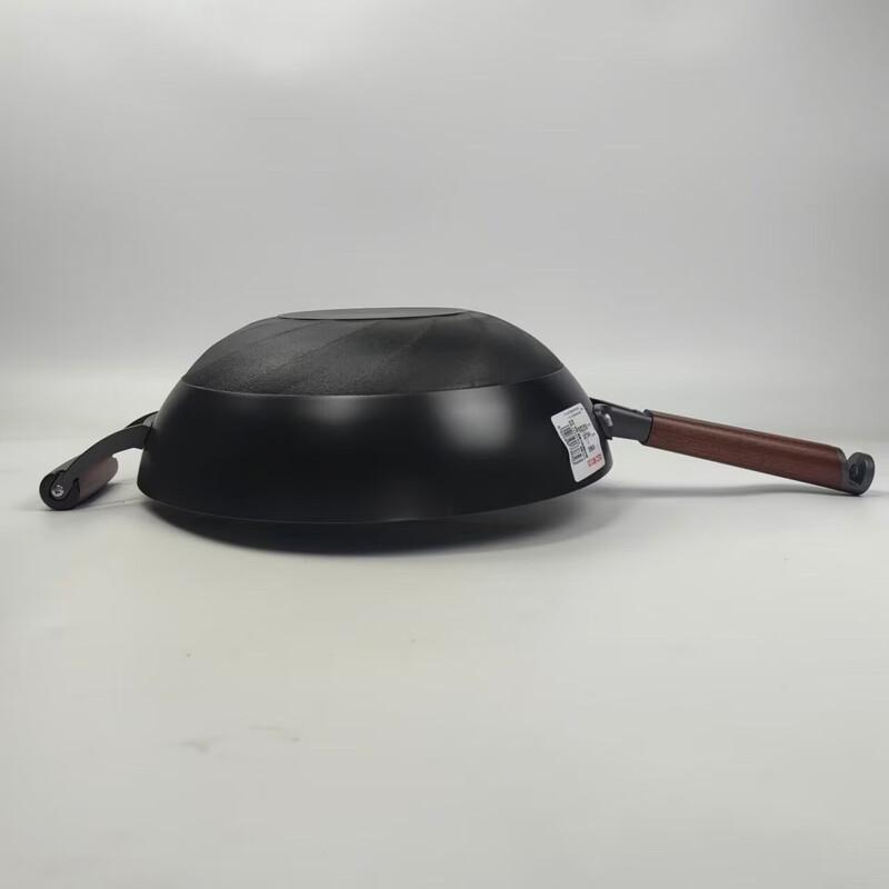 ASD Titanium-Infused Cast Iron Stir-Fry Wok
