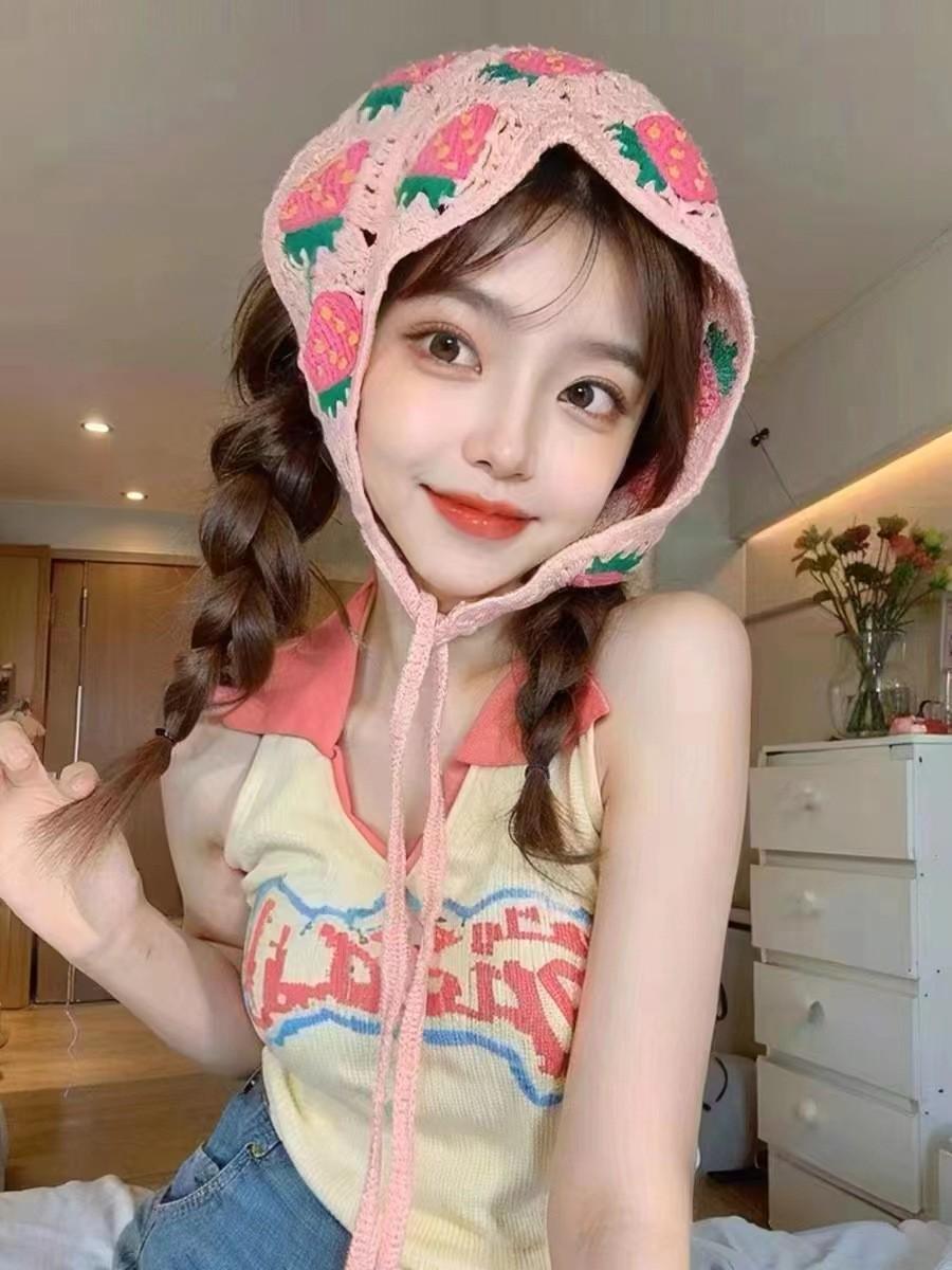 Pastoral Triangle Knit Scarf & Crochet Headwear for Women