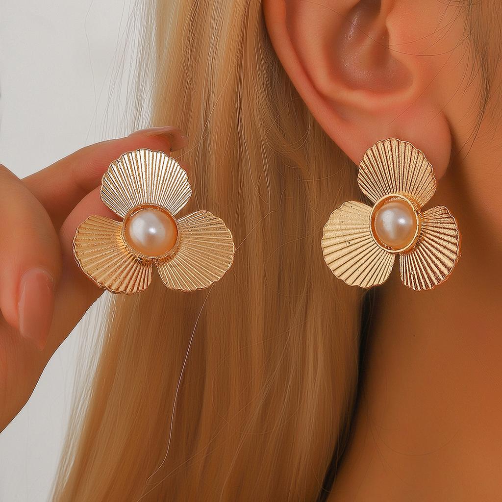 Accessories Circle Hollow Fan Circle Metal Earrings Women'S French Retro Elegant Niche Premium