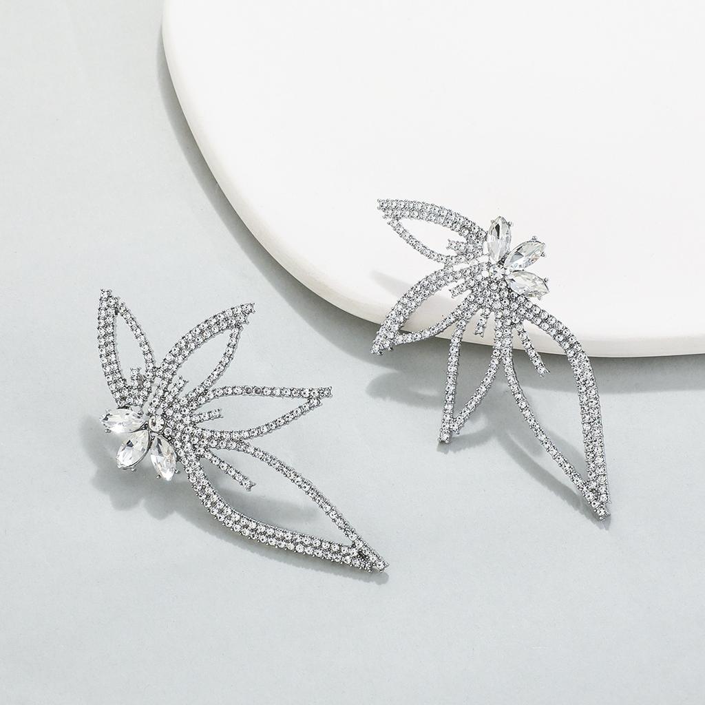 Women's Personality Fashion Big Earrings with Full Rhinestones Inlaid Maple Leaf Shape Luxury Stud Earrings for Party Wedding