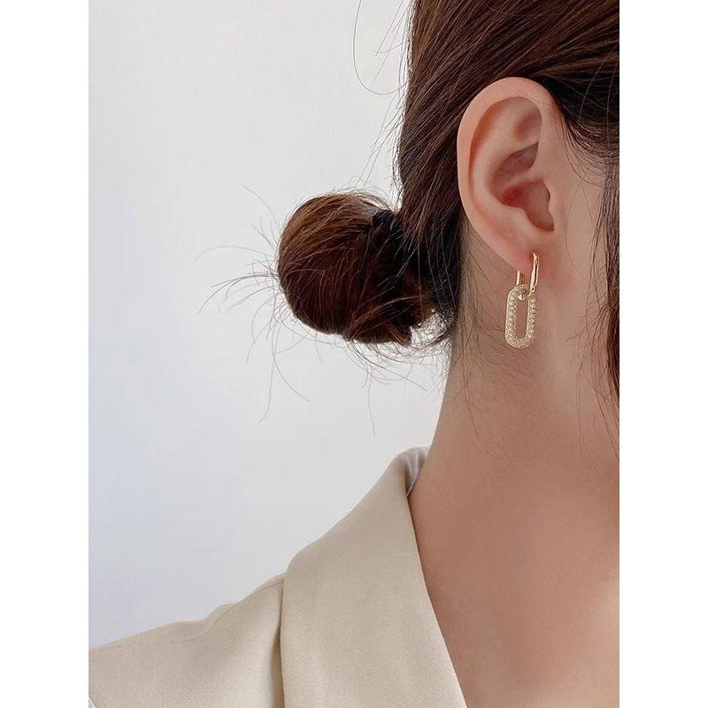 Outlet Square Earrings with Silver Needles, European and American Style, Simple and Elegant, High-End Luxury, 18K Gold-Plated Women's Accessories