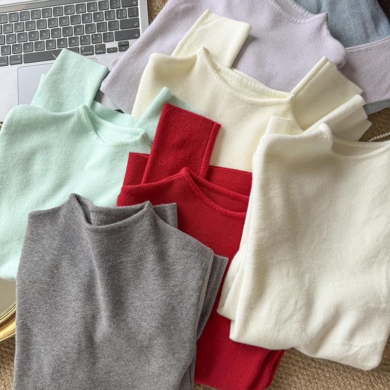 2026 Autumn Women's Slim Fit Round Neck Knit Pullover Sweater