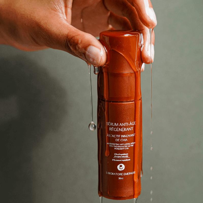 

Natural Regenerating Anti-Aging Serum - Firmness and Radiance