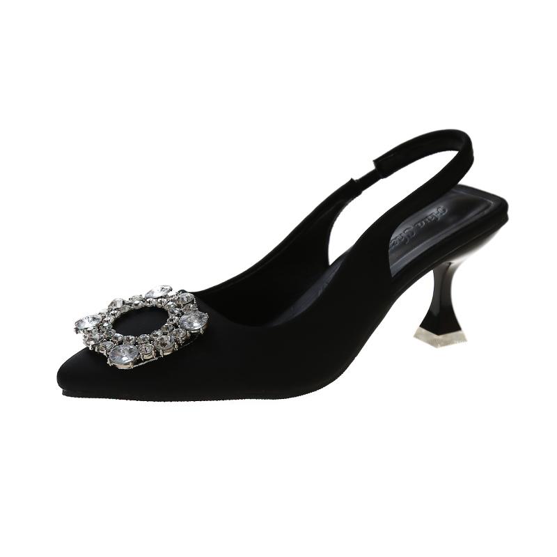 

Дизайн Літні Жіночі Сандалі Нове Жіноче Взуття Гострий Носок Неглибокі Діаманти Низький Каблук Відкрита Задня Частина Взуття Жіноче Взуття для Сукні 35 чорний