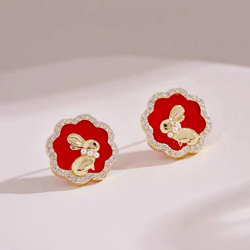 Elegant Red Jade Rabbit Stud Earrings – Year of the Rabbit Niche Design, Luxurious and Versatile