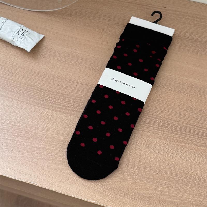 Autumn and Winter Polka Dot Boneless Socks, Mid-calf Socks, Versatile Casual Socks, Soft Cotton Socks