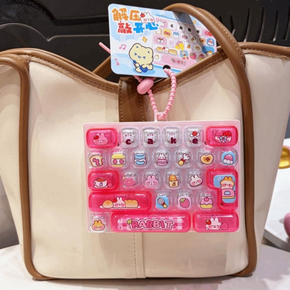 Cute Design Decompression Button Toy 26-Key Keyboard Keychain Mini Keyboard Pendant Children's Bag