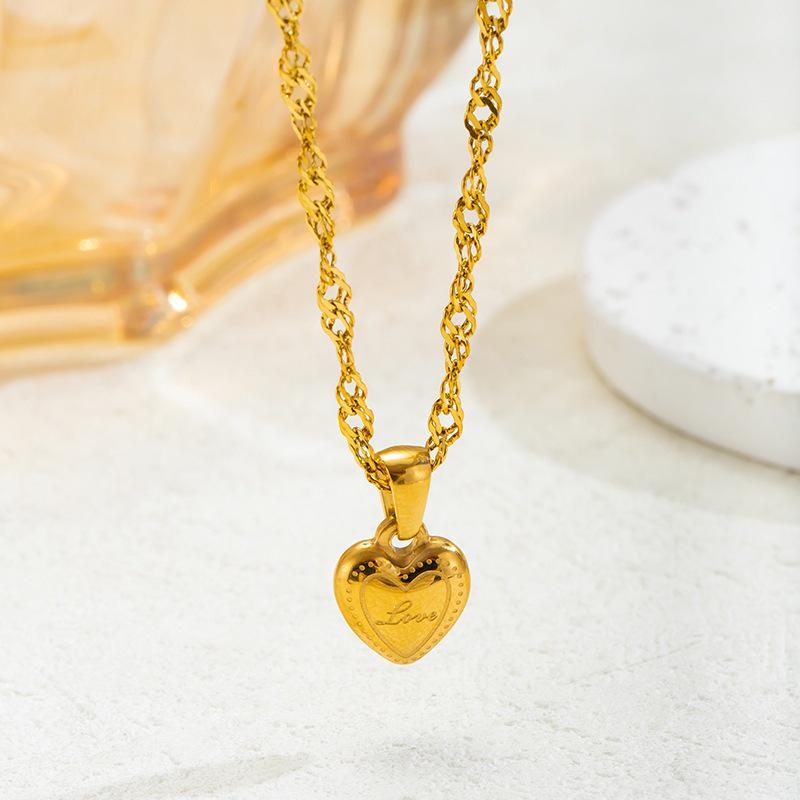 Women's Light Luxury Heart Clavicle Necklace - 18k Gold-Plated, Colorfast Pendant