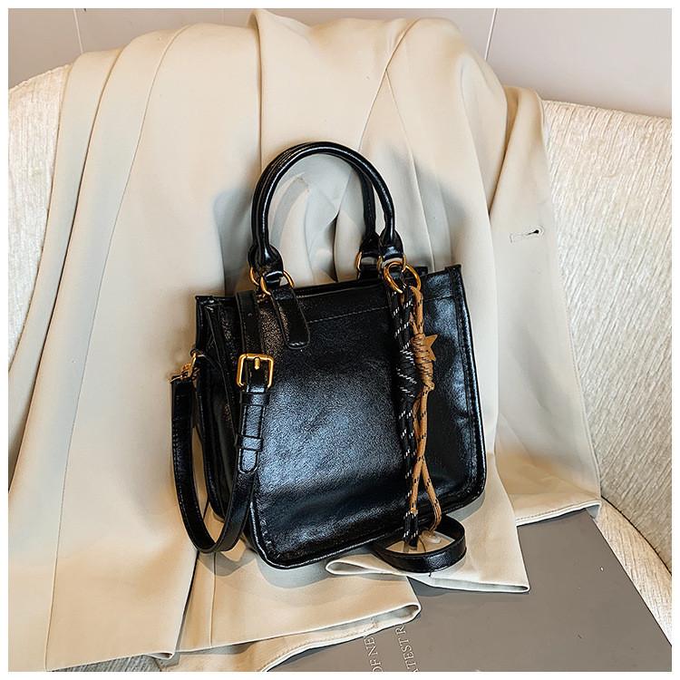 IELGY High-End Feeling Large-Capacity Bag Commuter Shoulder Messenger Bag Fashion Shoulder Portable Tote Bag