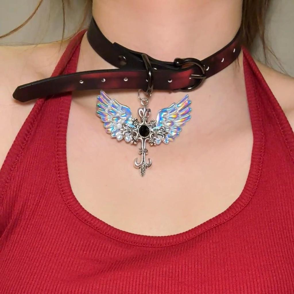 Chique Pittige Meisje Leren Bel Choker Ketting – Uniek Minderheidsontwerp