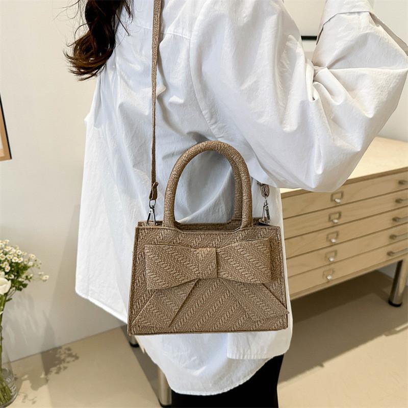 Trendy Street Style Pu Material Butterfly Knot Handbag For Women