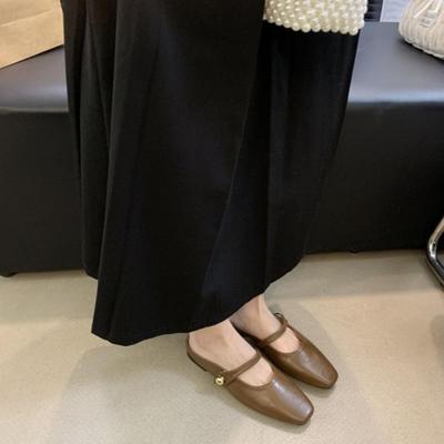 2024 neue flache französische Mary Jane Taschenkopf Halbschuhe Damen neue Außentrage-Temperament quadratischer Kopf halbe Stütze einzelne Schuhe