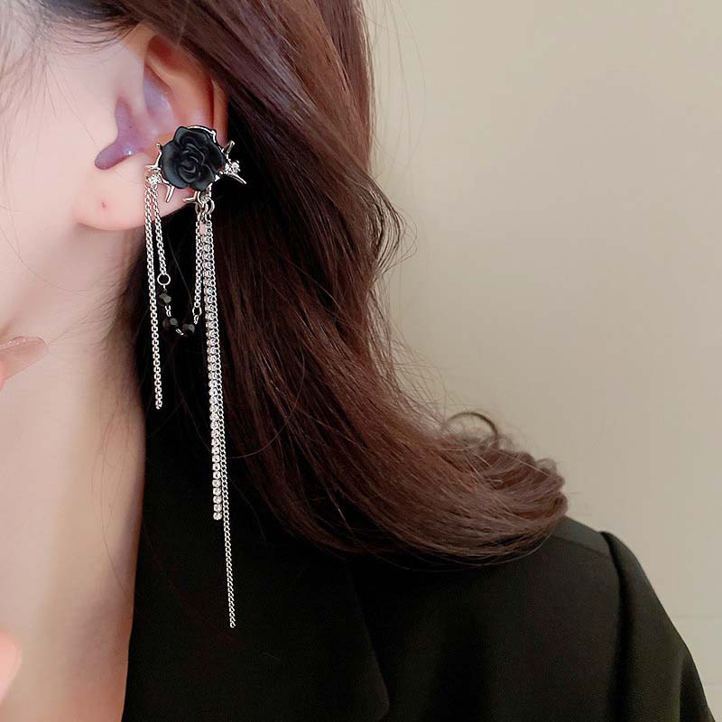 2026 Fashion Black Flower Long Tassel Clip Earrings for Women Punk Goth Without Piercing Zircon Ear Cuff Aesthetic Y2K Zircon
