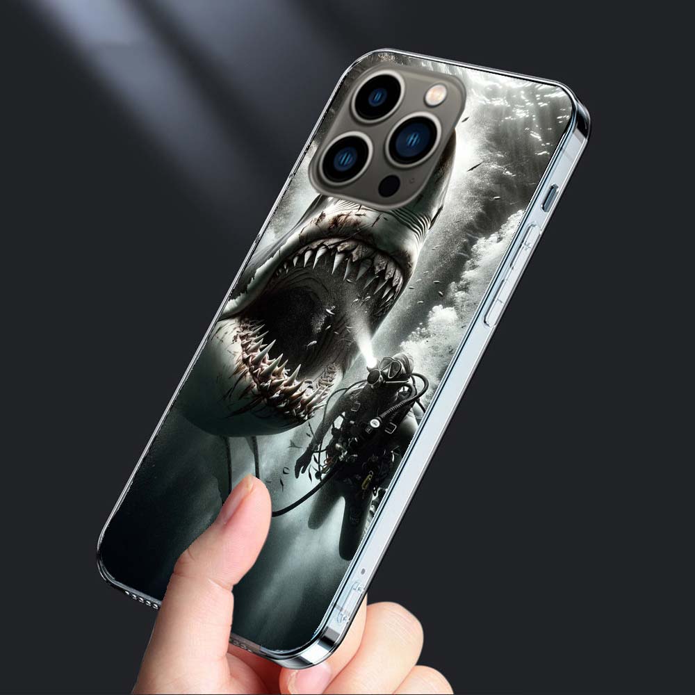 The Mouth of the Deep Sea Evil Shark Phone Case For Iphone 16E 15 Pro 14 Plus 17E 16 17 Pro Max Air 11 12 13 Mini Shockproof