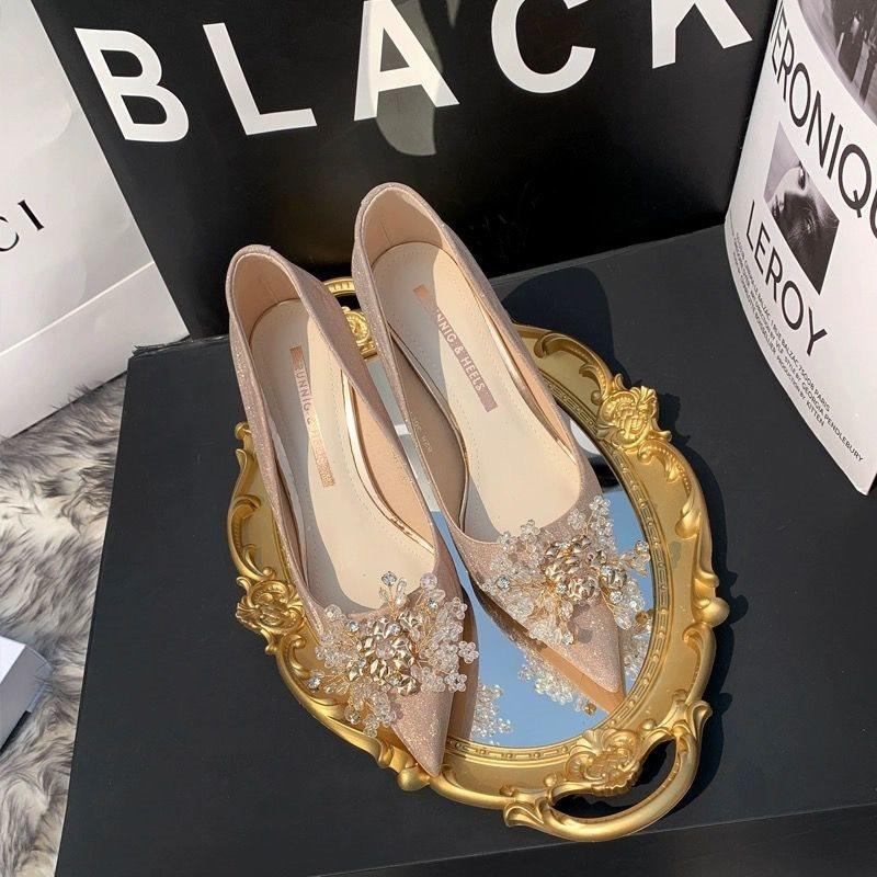 High heels women's thin heels pointed wedding shoes silver feeling not tired feet bride shoes Hexiu wedding dress two wear