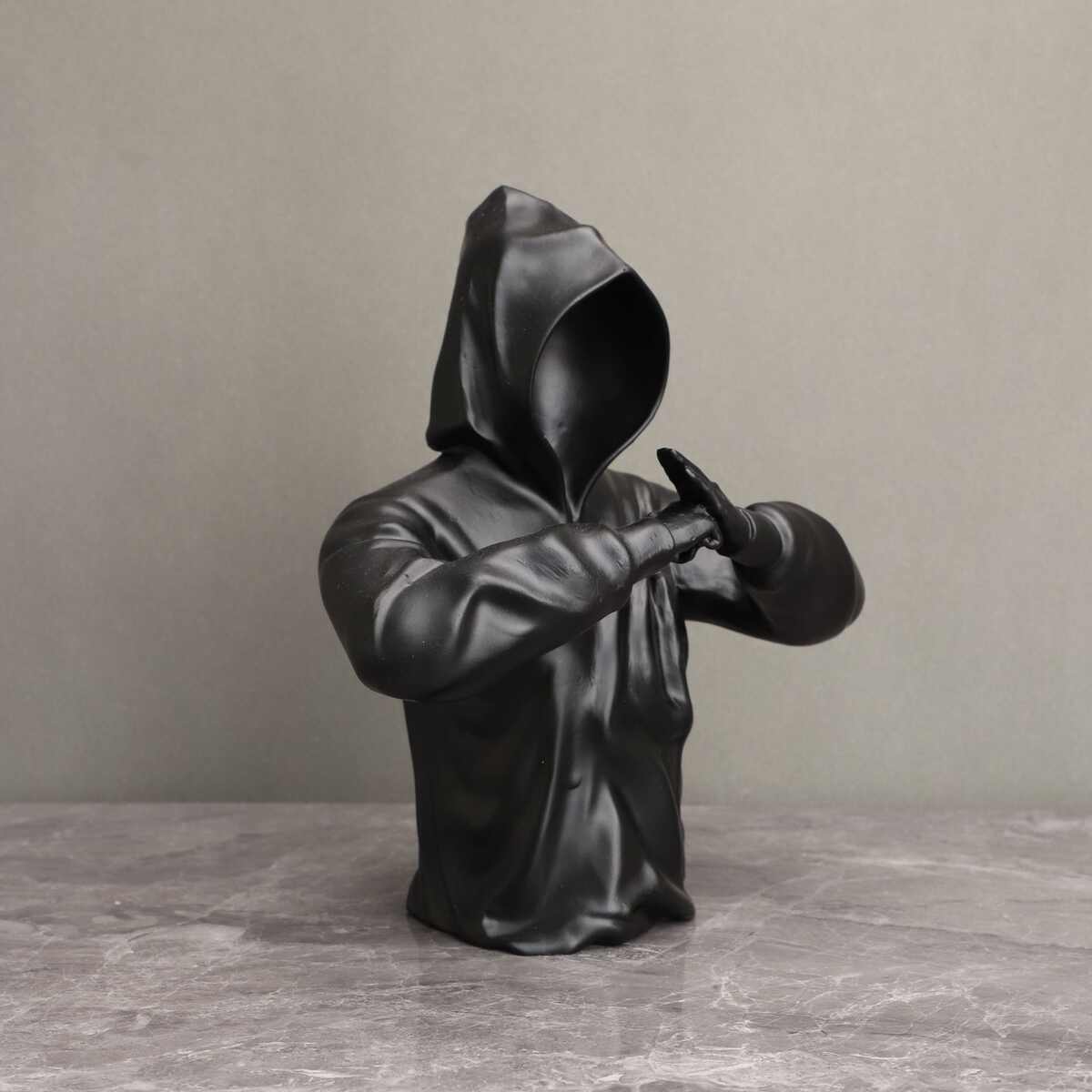 

Abstract Characters Sculptures Figurines Nordic Home Decoration Desktop Decor Accessories Miniatures Statue Faceless Man Sweate чорний