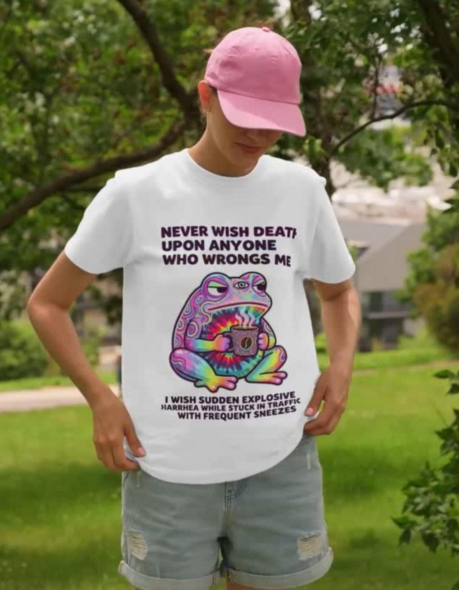 Psychedelic frog t-shirt with explosive joke | Funny sarcastic t-shirt M
