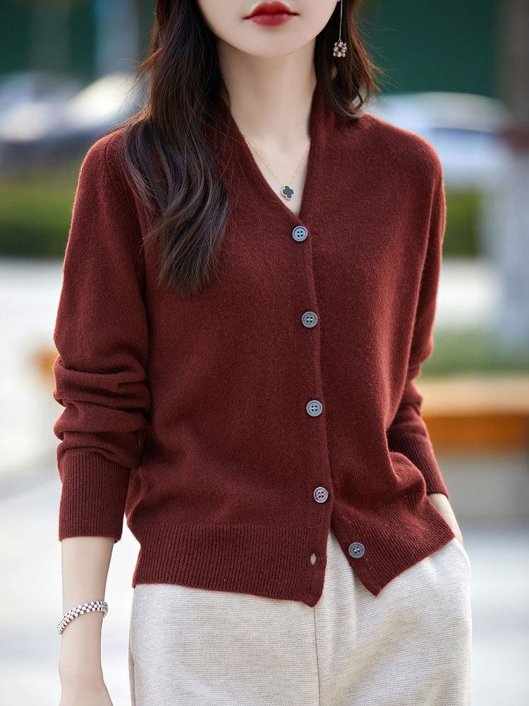 Maillard Merino Wool V-Neck Cardigan Sweater with Peaked Lapels and Solid Color Base Layer
