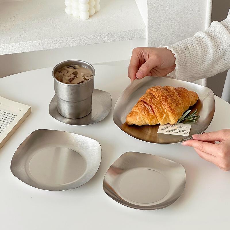Retro Stainless Steel Cake Tray Square Luxury Dessert Plate Photo Props Minimalist Serving Tray Home Decoration