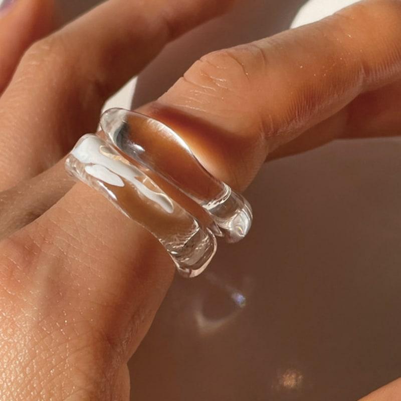 Azurhaus snow ring white glass ring