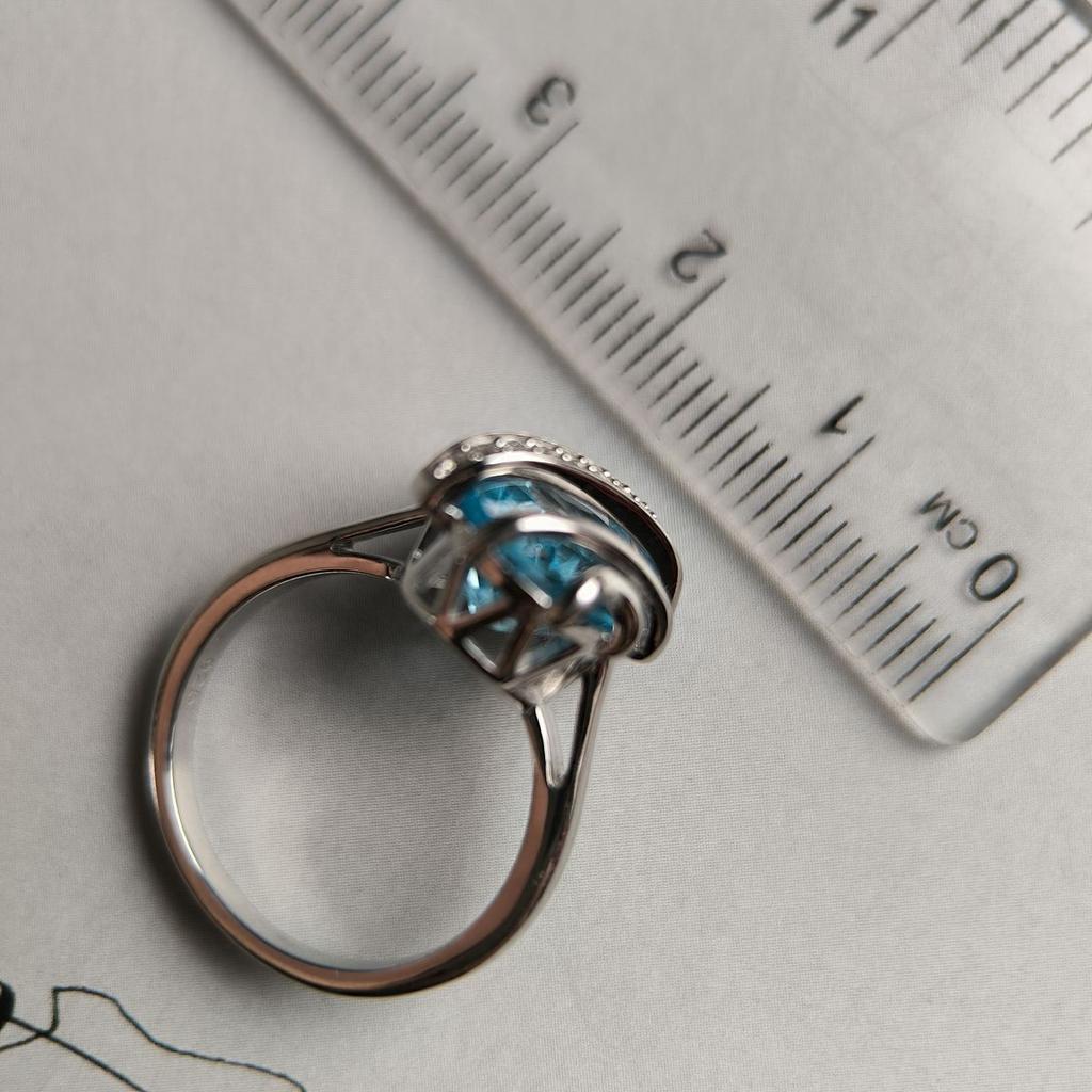 Silberring mit natürlichem Topas 5,98ct, Gewicht des Schmuckstücks 4,94 g (2179702)