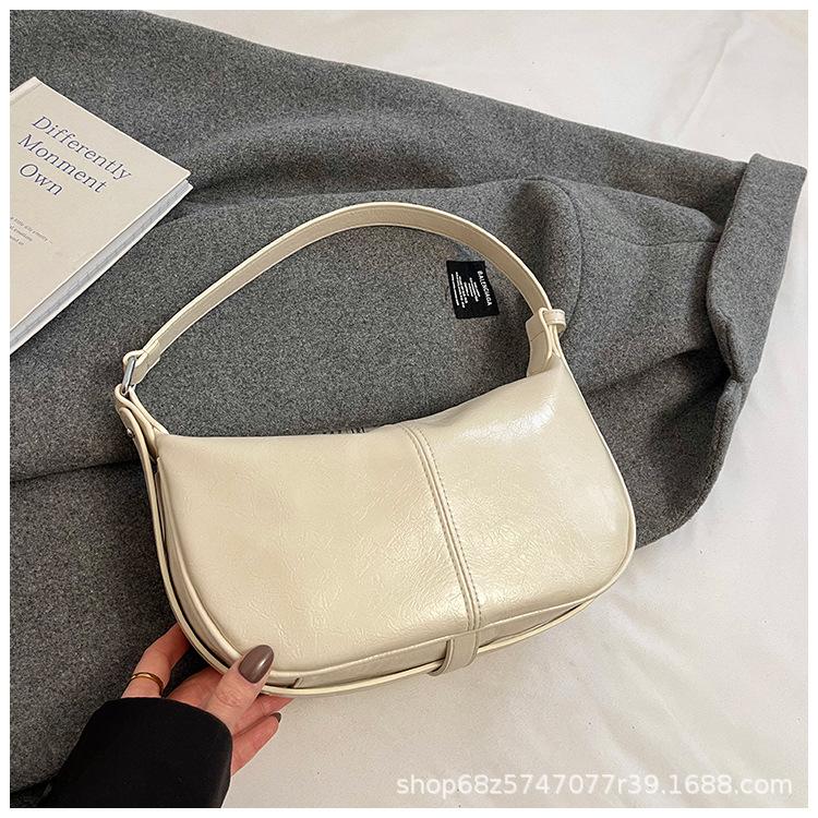 New Simple Bag Female Moon Underarm Oily Skin Trendy Super Soft Shoulder Dumpling Bag Premium Texture Messenger Bag