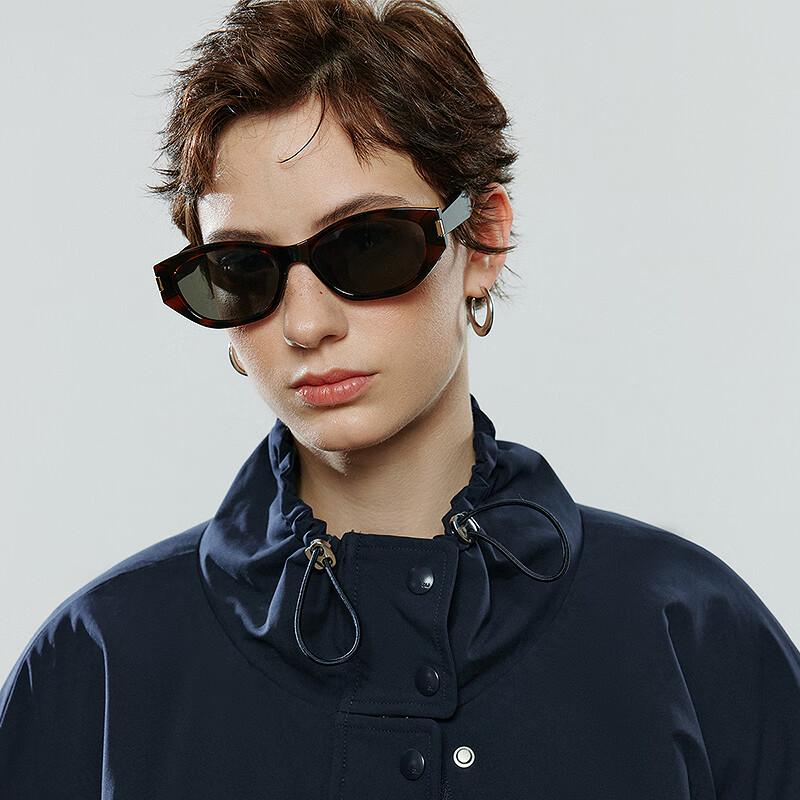 Chuyu Damen 2025 Winter Retro Stehkragen Wattierte Jacke mit Plisseeärmeln