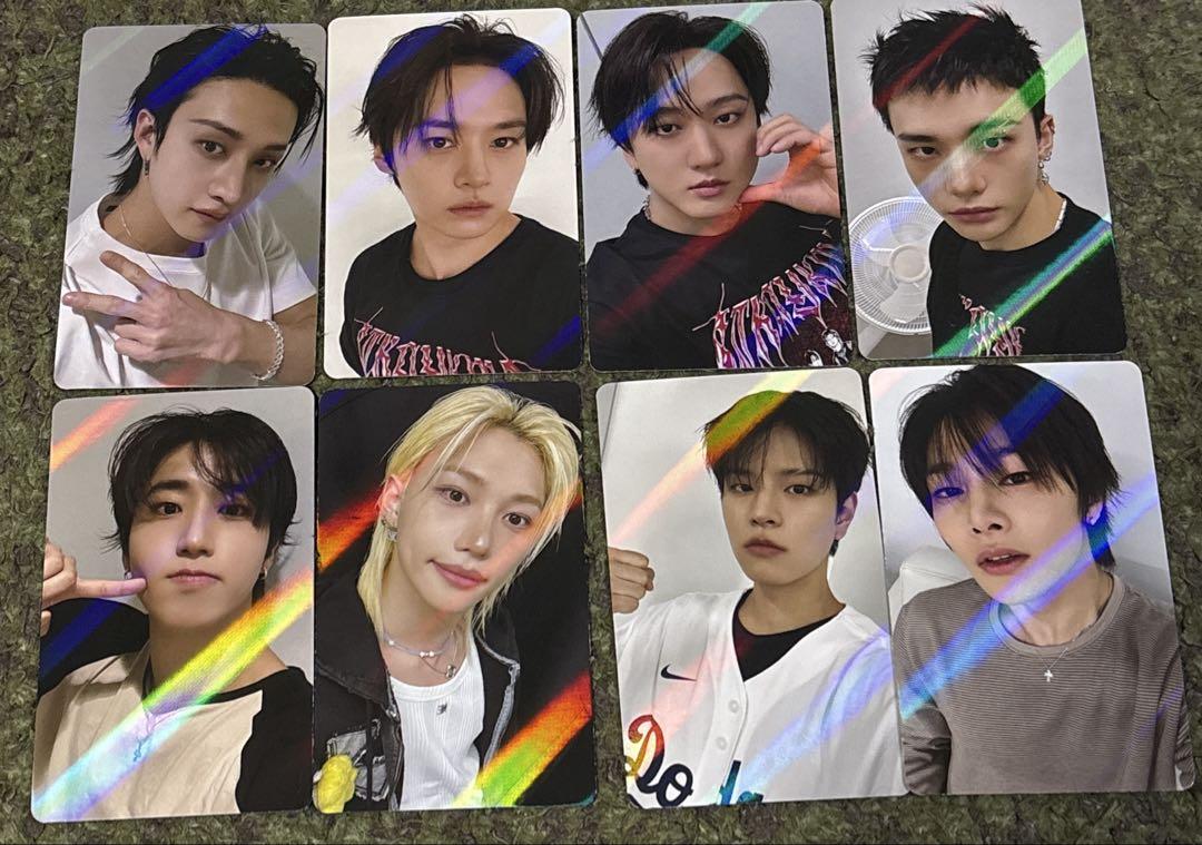 

[USED] Stray Kids KARMA HMV Store Bonus A Hologram Complete Set