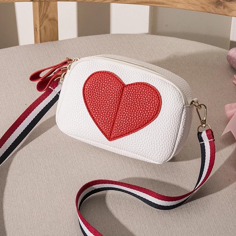 

Women s shoulder bag autumn new ribbon heart-shaped contrasting pillow bag fashion mobile phone bag gift small bag белый