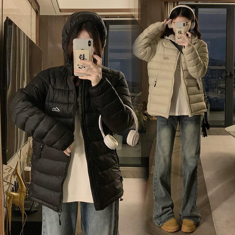 Retro Light and Thin Hooded Down Cotton-padded Jacket for Women's Winter 2025 New Small Man Padded Cotton-padded Jacket