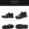 Isolierte Schuhe Ölbeständige Sicherheitsschuhe Stahl Baotou Anti-Smashing und pannensichere Arbeitsversicherungsschuhe
