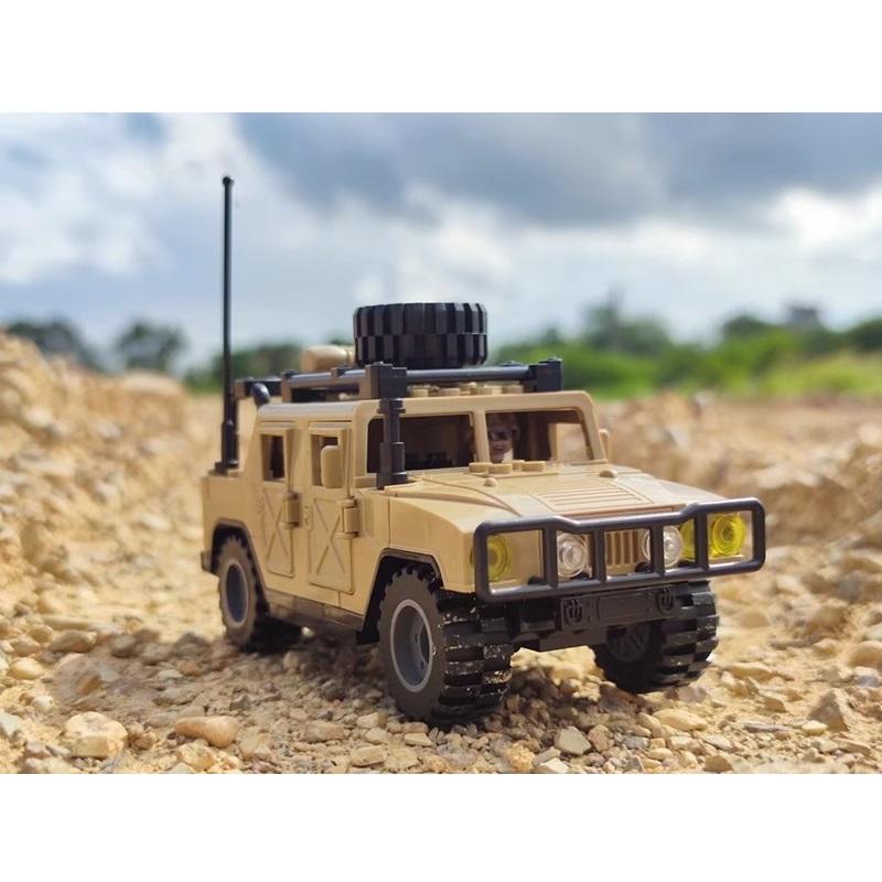 Military Army Armored Vehicle SUV Car Mini Action Figures Army Battle MOC Model Parts Building Blocks Toys for Boys No Playmobil