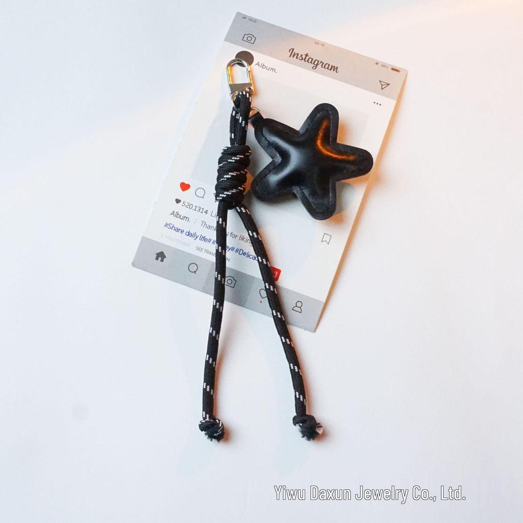 Cartoon Star & Heart Keychain Pendant – Cute Bag Charm & Small Gift