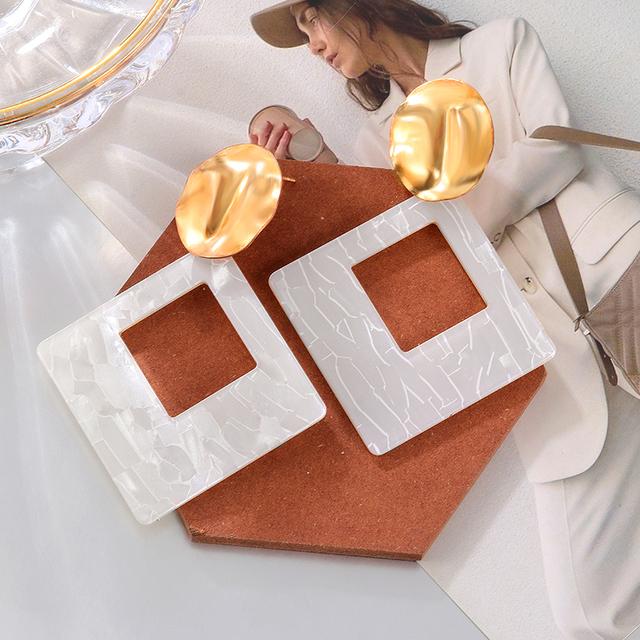 

Женские серьги Акриловые серьги-подвески для женщин Геометрические серьги-кольца Большие висячие белые серьги Модные украшения