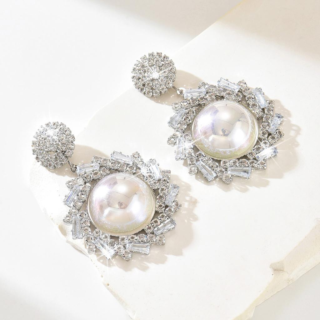 Light Luxury French Zircon Pearl Earrings Niche Design Sense Exaggerated Stud Earrings Sense Fashion Earrings Women
