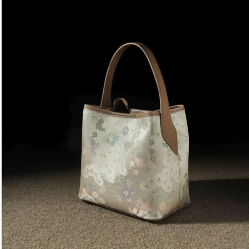 Vintage Song Brocade Embroidery Handbag Women Cheongsam Dress Bucket Bag Ladies Elegant Gentle Landscape Crossbody Bag 2025 New