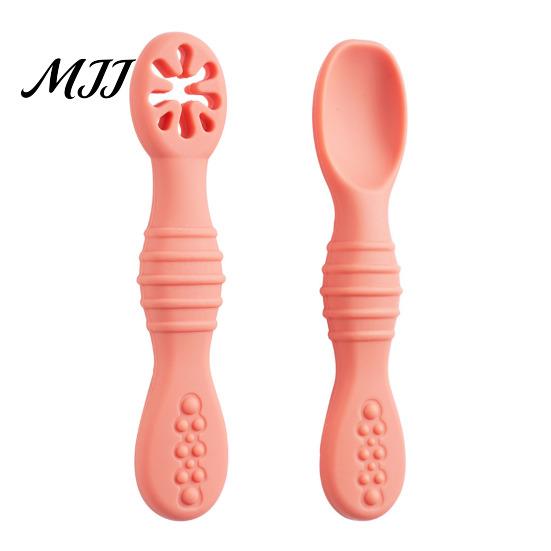 Soft Tip Spoons for Newborns 2Pcs Silicone Baby Spoon, Toddler Training Spoon Puree Fruit Puree, Babies Non-Slip Handle Infant Feeding Self