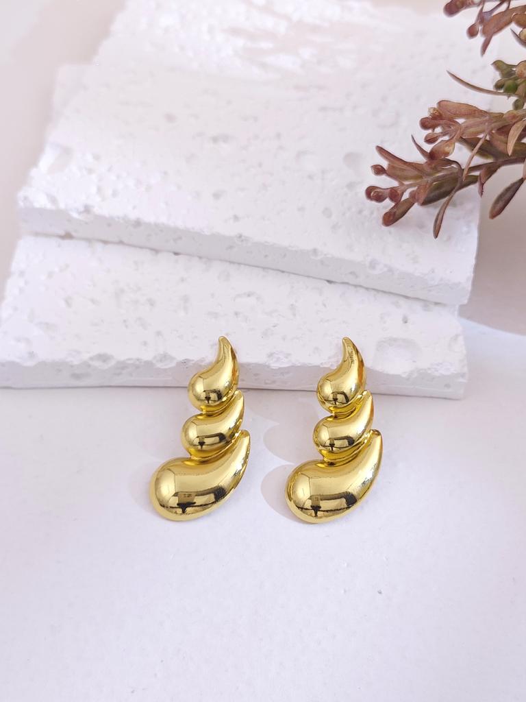 Big Stud Earrings for Women Vintage Gold Statement Chunky Stud Earrings Geometric Lightweight Gold Earring Womens Spring Jewelry