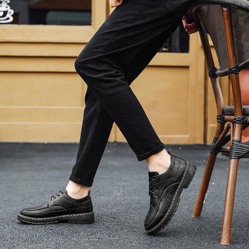 Men Classic Dress Shoes Leather Carved Formal Shoes Oxford Sneakers Pointed Leather Dress Shoes