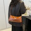 Chic And Minimalist Shoulder Bag For Women Ideal For Casual And Sporty Outfits