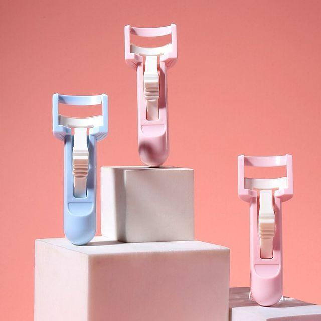 SIDIT - Eyelash Curler Random Color