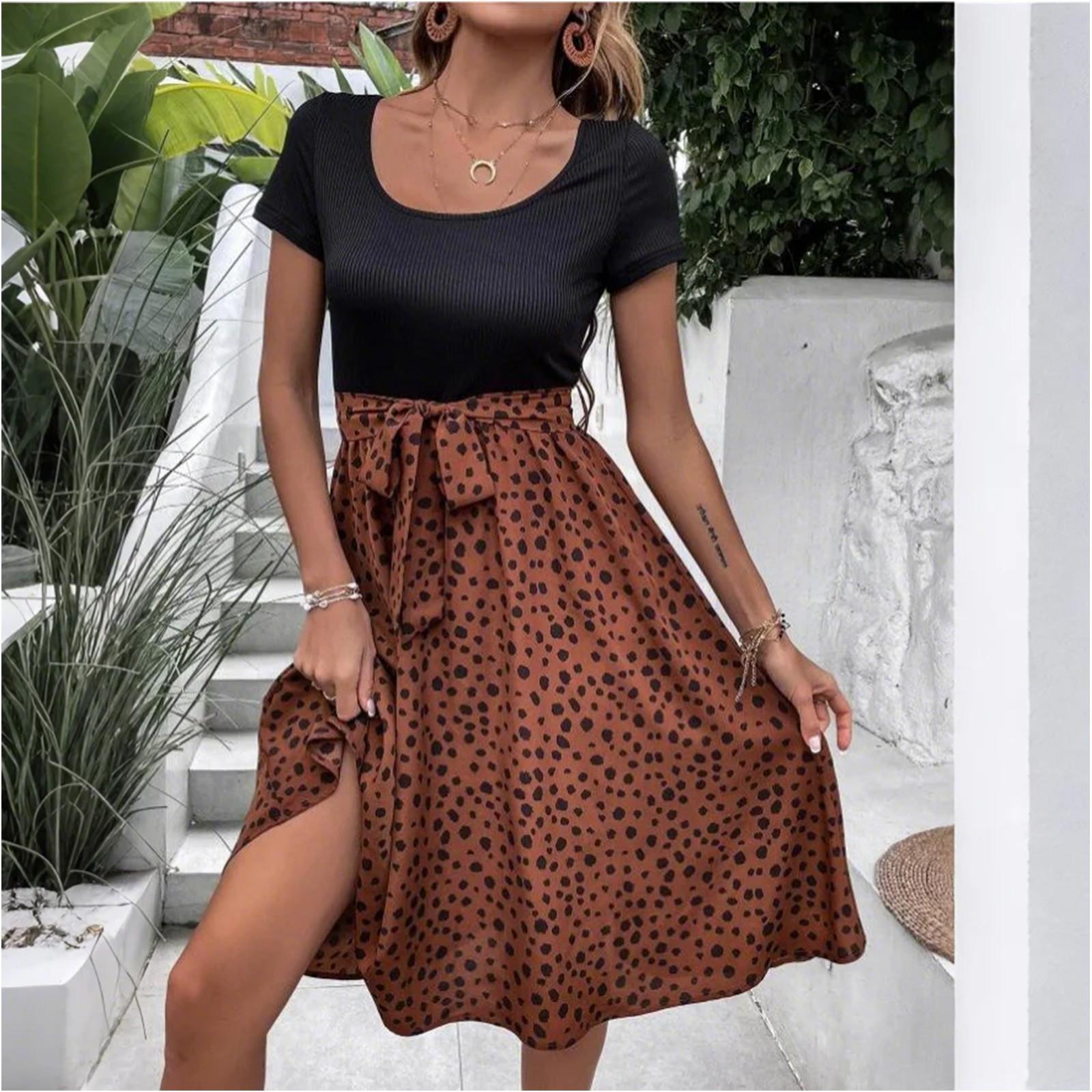 

Женское летнее платье с цветными блоками, высокой талией, круглым вырезом и коротким рукавом в горошек XL кофейный